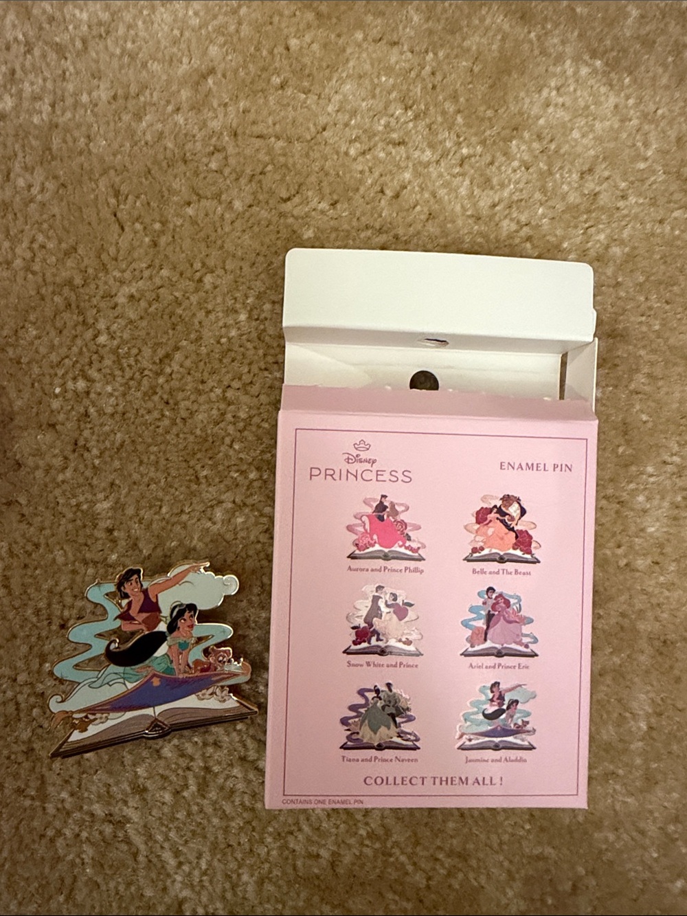 Disney Jasmine and Aladdin Enamel Pin